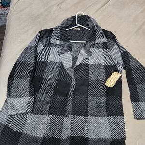 ONE WORLD Plaid Women's Cape in Black and Gray